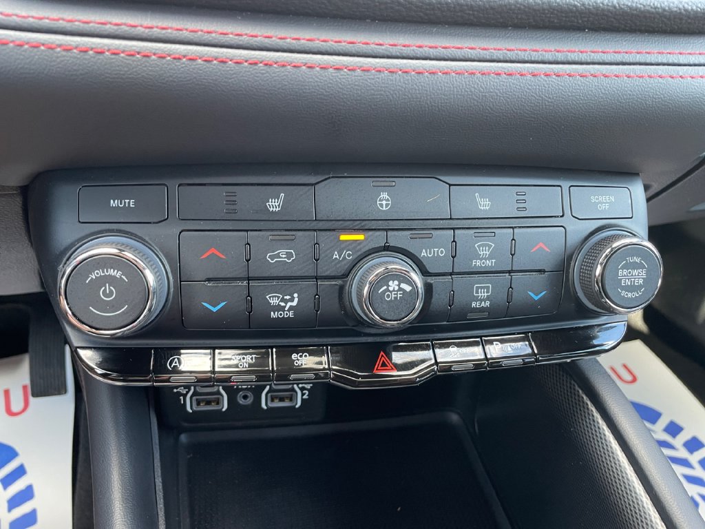 Used 2024 Dodge Durango GT w/ Blacktop Package AWD/4WD image 28