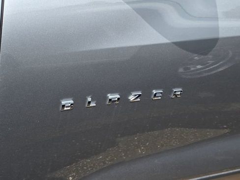 Used 2023 Chevrolet Blazer LT image 6