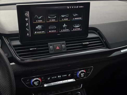 Certified 2022 Audi SQ5 Prestige AWD/4WD image 23