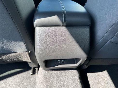 Used 2024 Nissan Altima 2.5 SV w/ SV Premium Package image 16