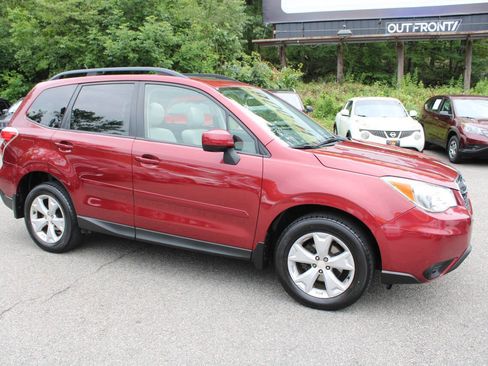 Used 2015 Subaru Forester 2.5i Premium AWD/4WD image 5