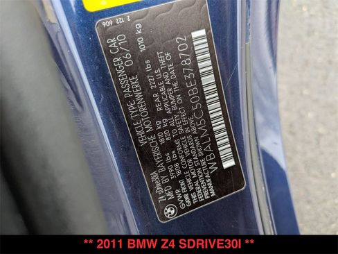 Used 2011 BMW Z4 sDrive30i image 24