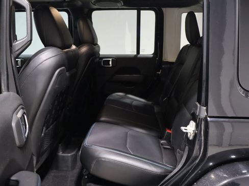 Used 2021 Jeep Wrangler Unlimited Rubicon 4xe w/ Steel Bumper Group image 16