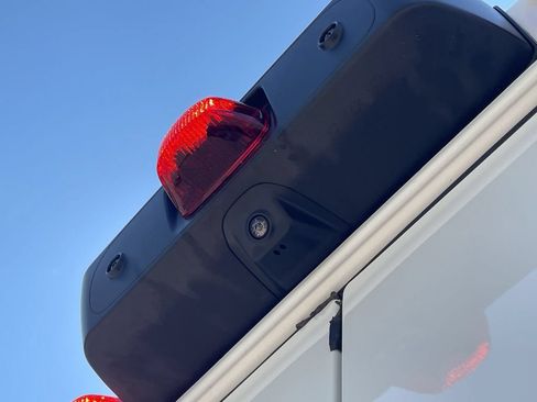 Used 2025 RAM ProMaster 2500 w/ Convenience Group FWD image 6