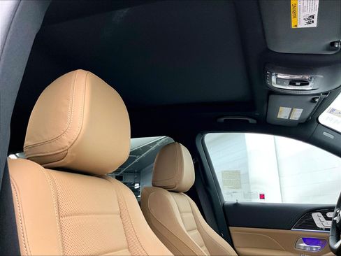 Used 2026 Mercedes-Benz GLS 450 4MATIC image 28