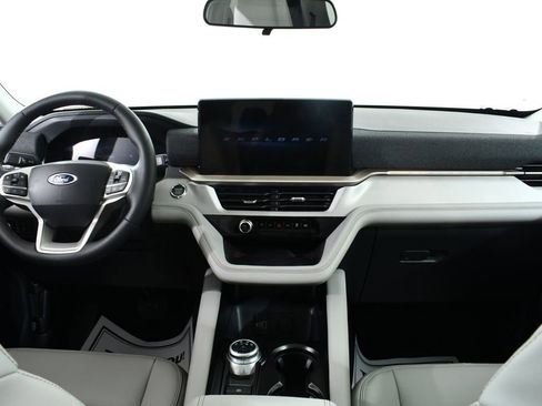 New 2026 Ford Explorer Active w/ Active Comfort Package AWD/4WD image 7