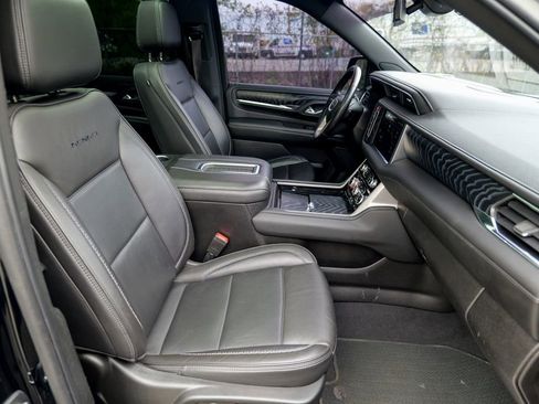Used 2022 GMC Yukon Denali AWD/4WD image 37