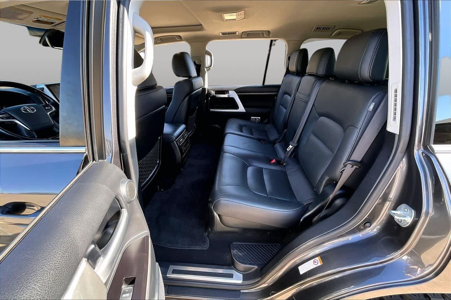 Used 2019 Toyota Land Cruiser AWD/4WD image 20