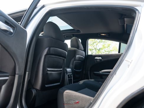 Used 2019 Dodge Charger Scat Pack w/ Dynamics Package RWD image 21