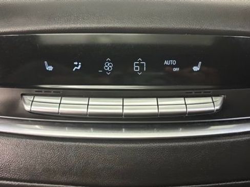 Used 2025 Cadillac Escalade ESV Sport w/ LPO, ONYX Package image 22