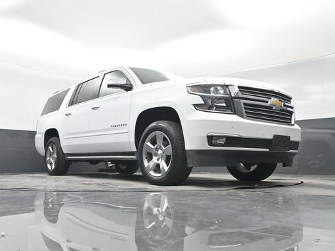 Used 2018 Chevrolet Suburban Premier RWD image 33