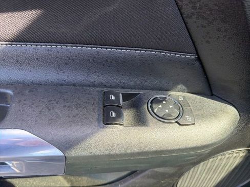 Used 2022 Ford Mustang Coupe RWD image 10