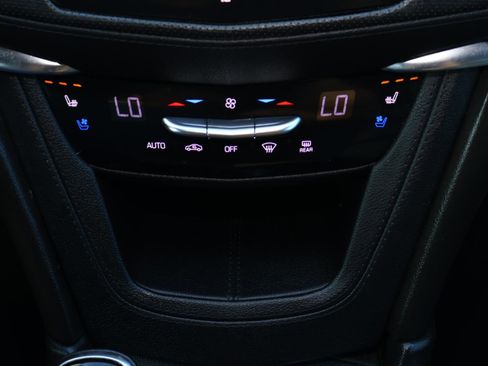 Used 2021 Cadillac XT5 Premium Luxury image 26