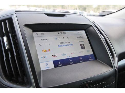 Used 2020 Ford Edge SE FWD image 24