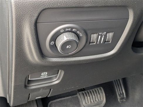 New 2025 Jeep Grand Cherokee Limited w/ Luxury Tech Group II image 18