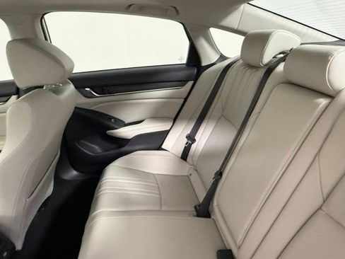 Used 2021 Honda Accord Touring image 37