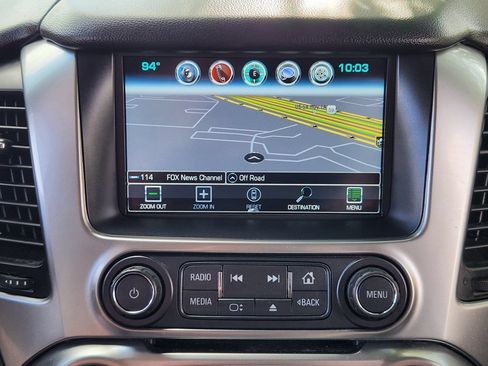 Used 2019 Chevrolet Suburban LT RWD image 12