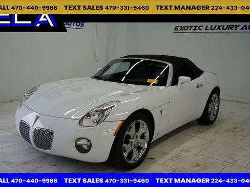 Used 2006 Pontiac Solstice Convertible w/ Premium Package image 1