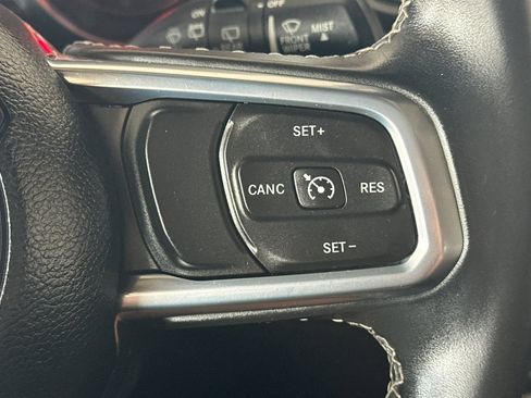 Used 2021 Jeep Wrangler Unlimited Sahara AWD/4WD image 28