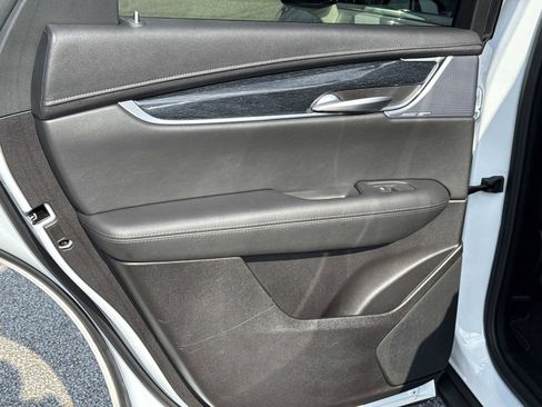 Certified 2025 Cadillac XT5 Premium Luxury image 13