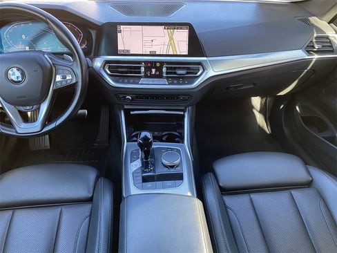 Used 2022 BMW 430i xDrive Convertible w/ Convenience Package image 16