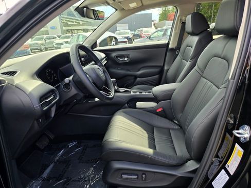 Certified 2025 Honda HR-V EX-L image 3
