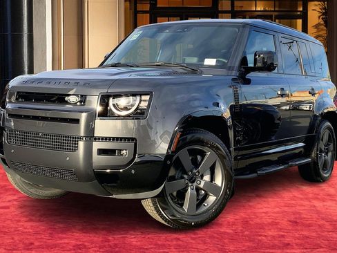 New 2026 Land Rover Defender 110 X-Dynamic SE image 1