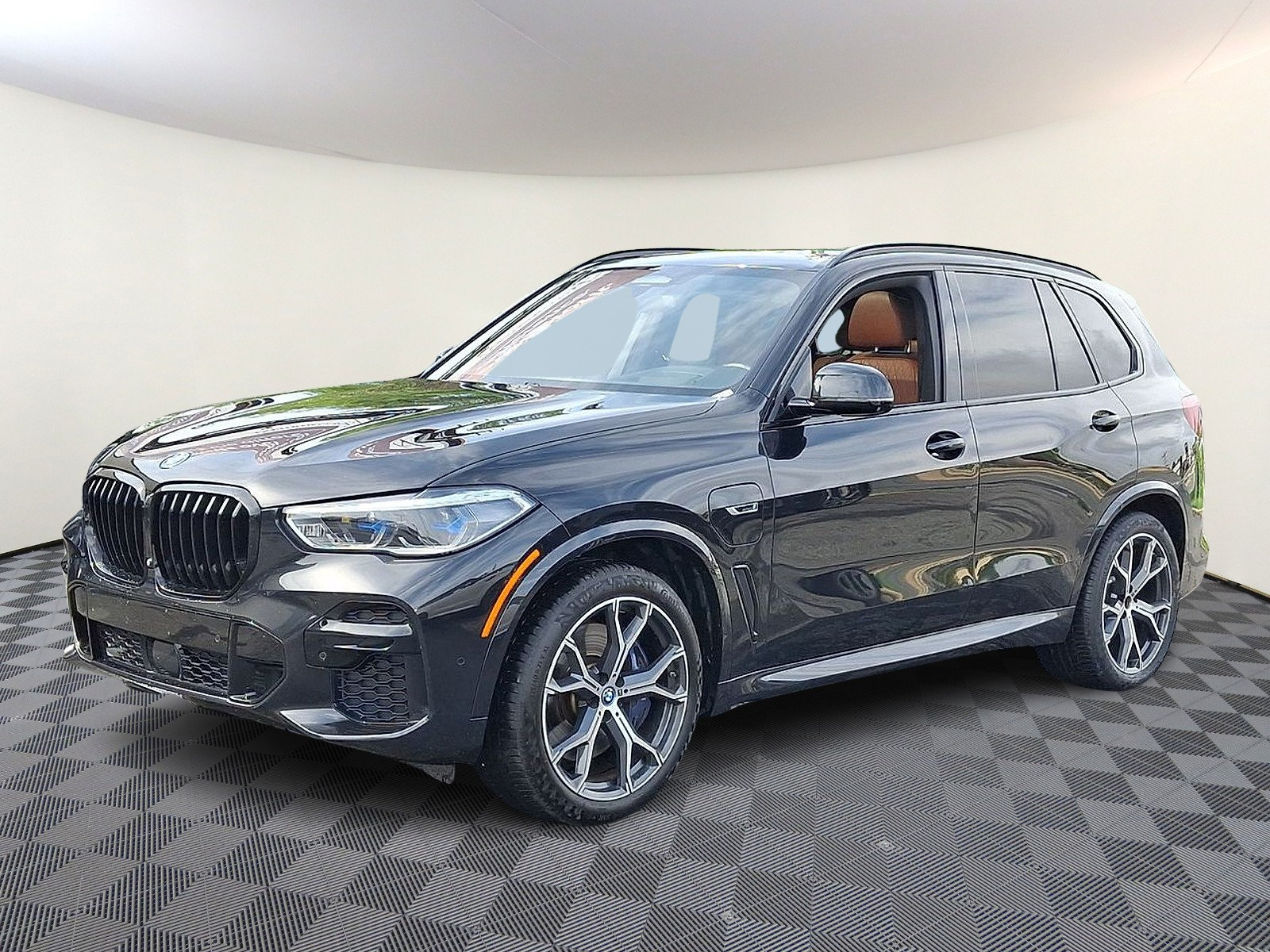 Used 2022 BMW X5 xDrive45e AWD/4WD image 1