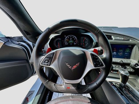 Used 2019 Chevrolet Corvette Z06 RWD image 11