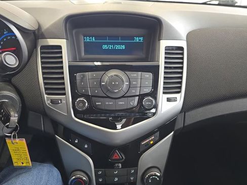 Used 2011 Chevrolet Cruze LT FWD image 15
