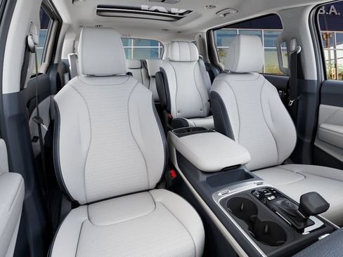New 2026 Kia Carnival SX Prestige FWD image 15
