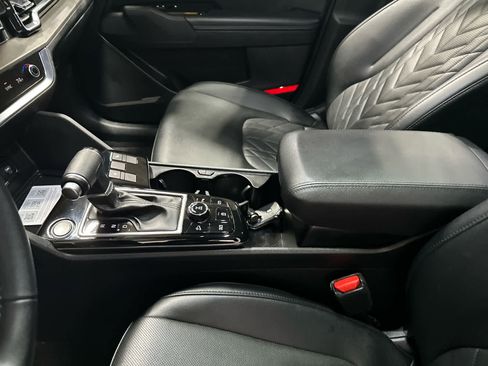 Used 2025 Kia Sportage X-Line w/ Premium Package image 17