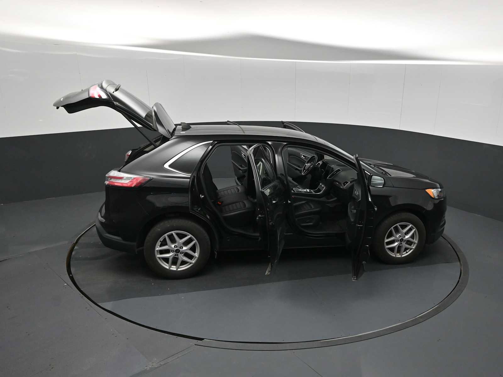 Certified 2024 Ford Edge SEL w/ Convenience Package AWD/4WD image 32