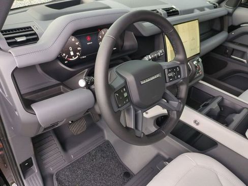 New 2026 Land Rover Defender 130 X-Dynamic SE AWD/4WD image 7