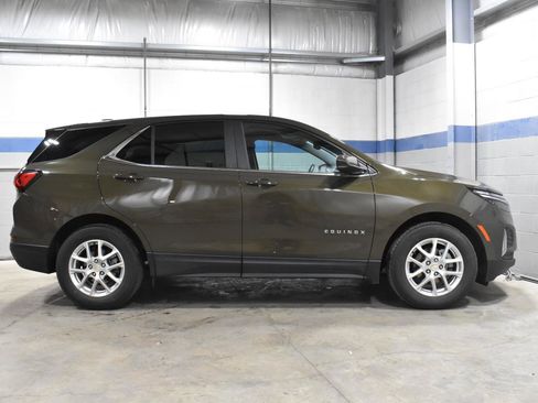 Used 2024 Chevrolet Equinox LT w/ LPO, Floor Liner Package FWD image 30