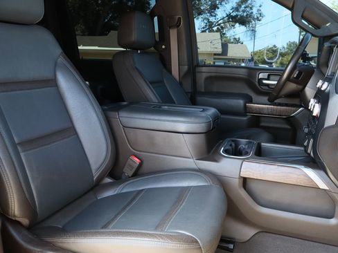 Used 2020 GMC Sierra 3500 Denali w/ Denali Ultimate Package AWD/4WD image 33