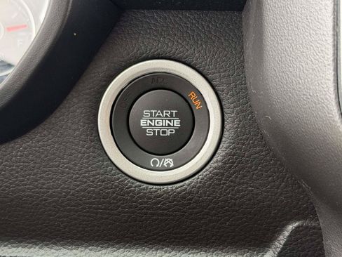 Used 2023 RAM 1500 Big Horn AWD/4WD image 18