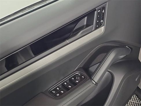 New 2026 Porsche Cayenne S image 16