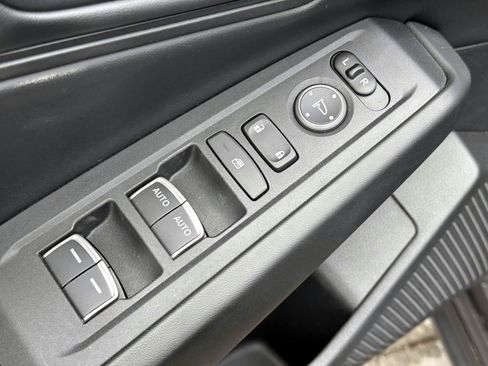 Used 2025 Honda Accord SE image 17