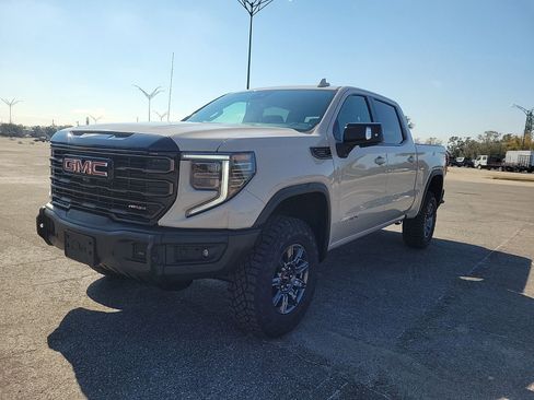 New 2026 GMC Sierra 1500 AT4X image 3