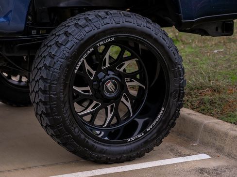 Used 2019 Ford F250 Lariat w/ Chrome Package image 60