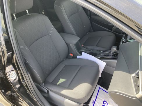 Certified 2024 Toyota Corolla LE image 28