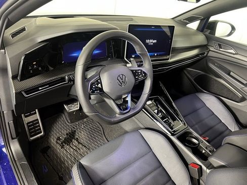 Used 2025 Volkswagen Golf R 2.0T image 19