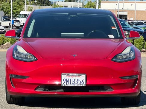 Used 2018 Tesla Model 3 Long Range AWD/4WD image 10