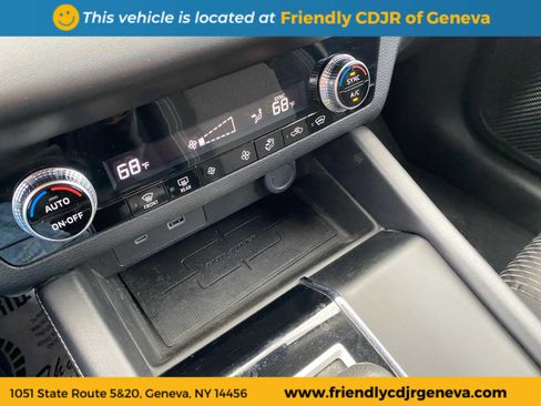 Used 2023 Mitsubishi Outlander ES image 18