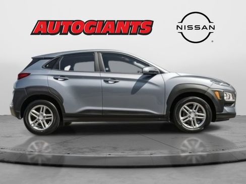 Used 2021 Hyundai Kona SE w/ Cargo Package image 6