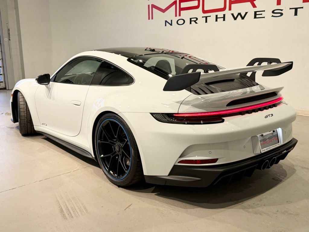 Used 2022 Porsche 911 GT3 w/ Extended Leather Package RWD image 9