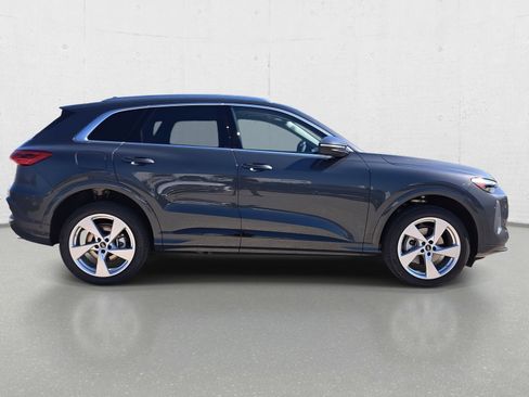 New 2025 Audi Q5 Premium Plus image 4