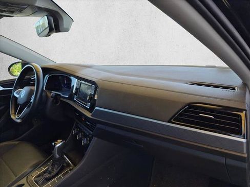 Used 2023 Volkswagen Jetta SE w/ Panoramic Sunroof Package FWD image 18