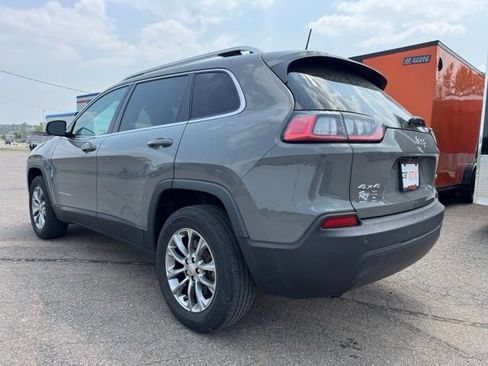 Used 2021 Jeep Cherokee Latitude Plus AWD/4WD image 5
